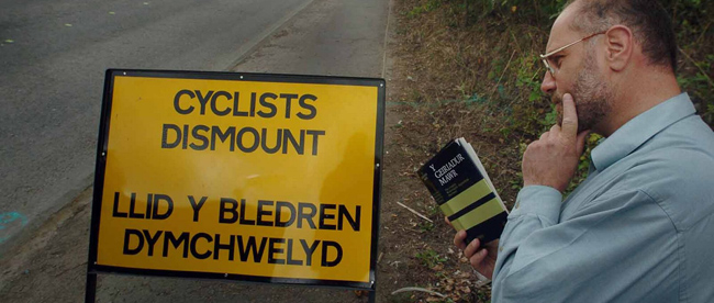 Terrible Welsh translation on road sign leaves cyclists worried about their bladders