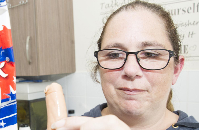 Woman complains about hot dog packet’s “jumbo” claims